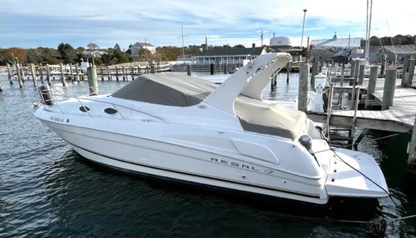 Regal 2960 Commodore Cruiser