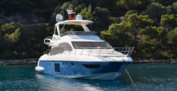 2010 Azimut 64