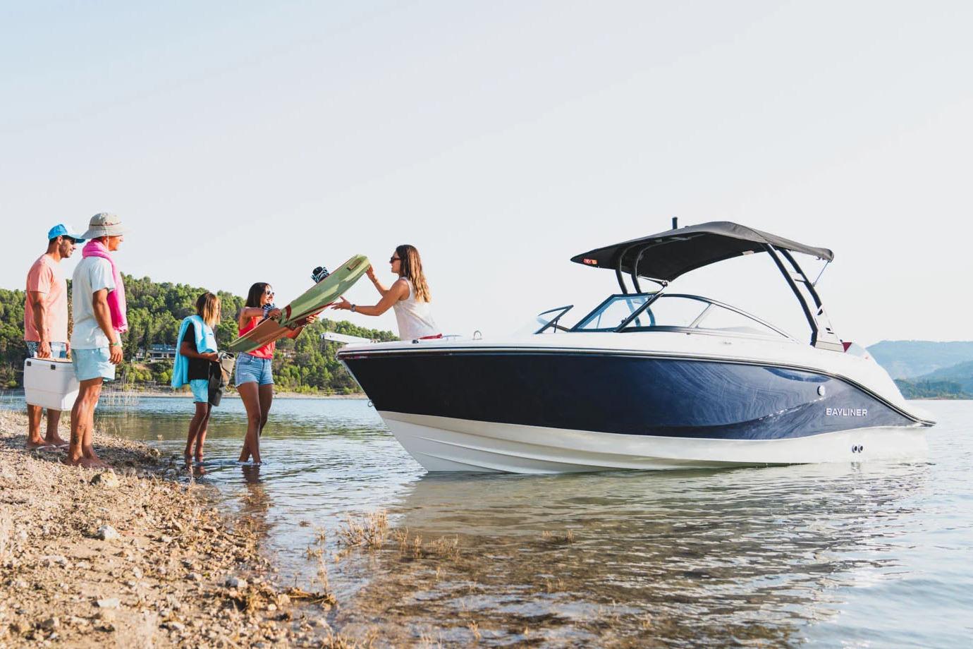 2025 Bayliner V20