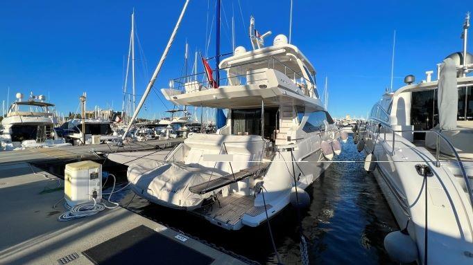 2018 Azimut 72