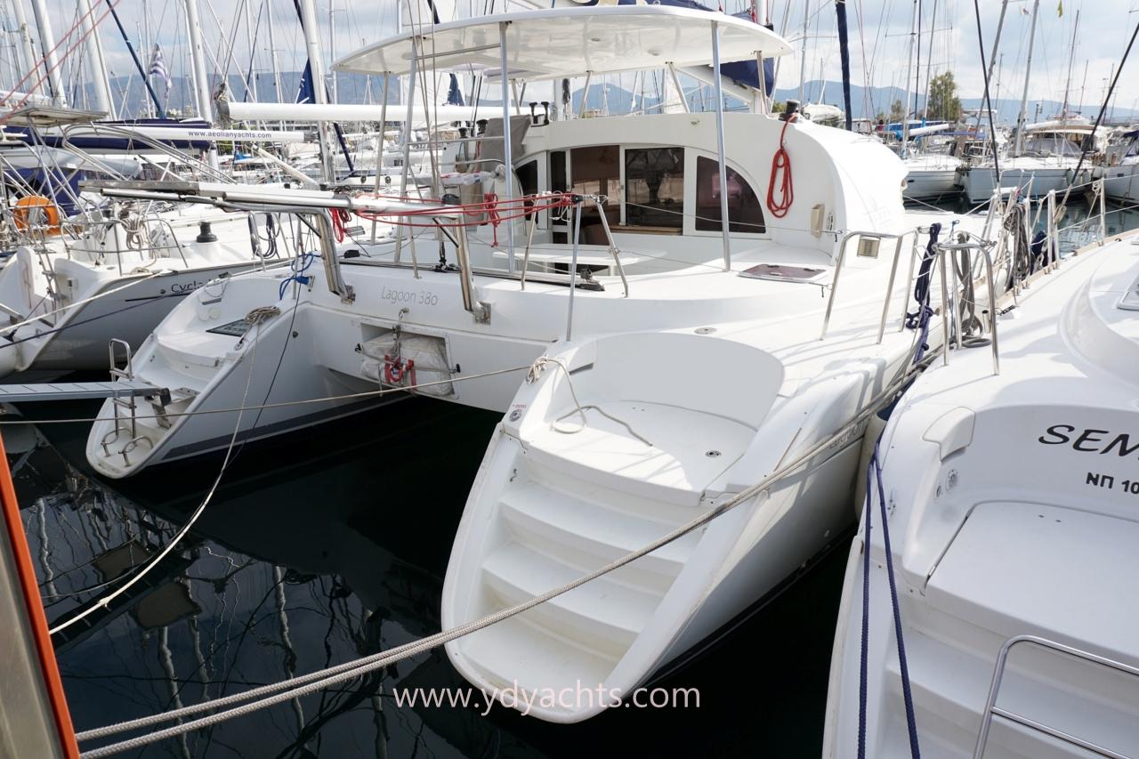 2011 Lagoon 380 S2