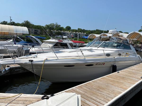 1999 Sea Ray 330 Sundancer