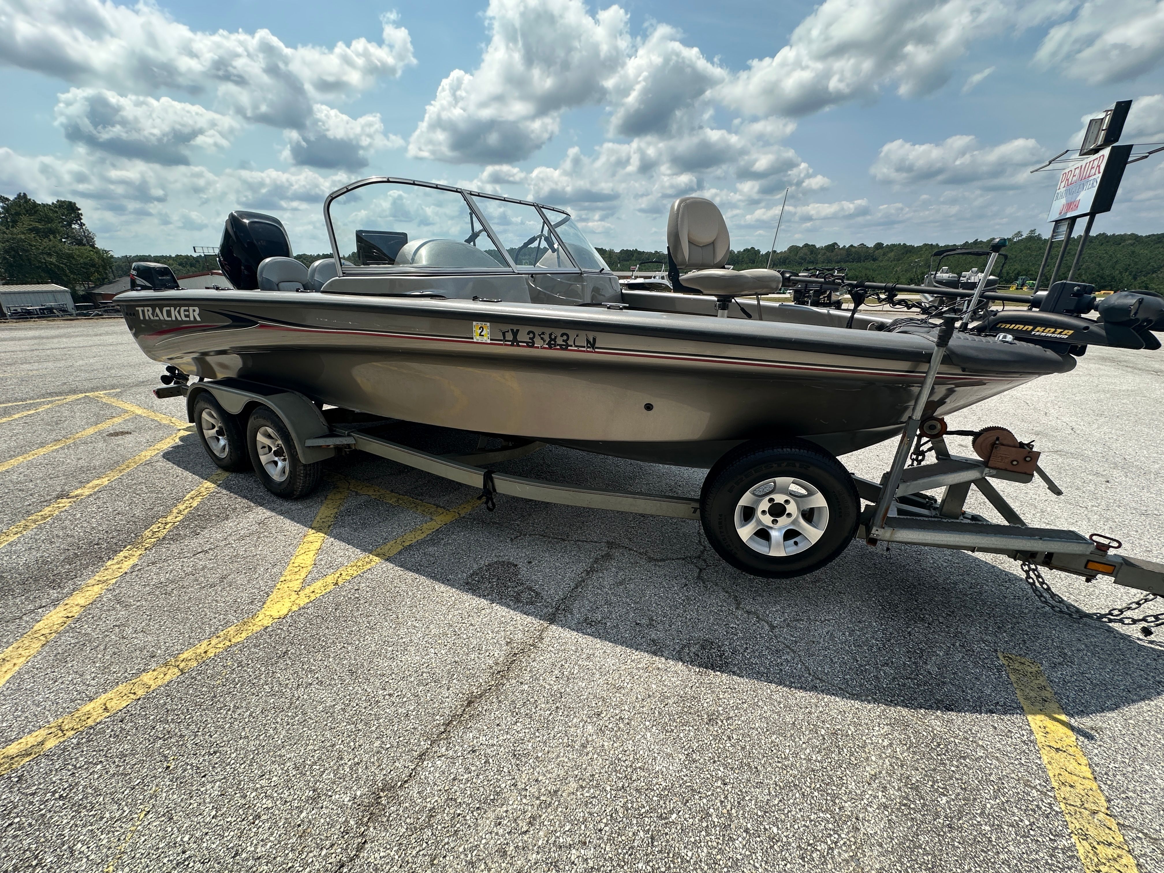 2009 Tracker Tundra 21 WT