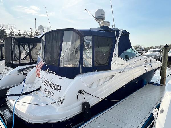 Sea Ray 340 Sundancer 2006 Sea Ray 340 Sundancer docked at a marina.