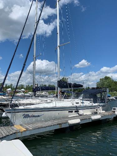 1988 Hunter Legend 37