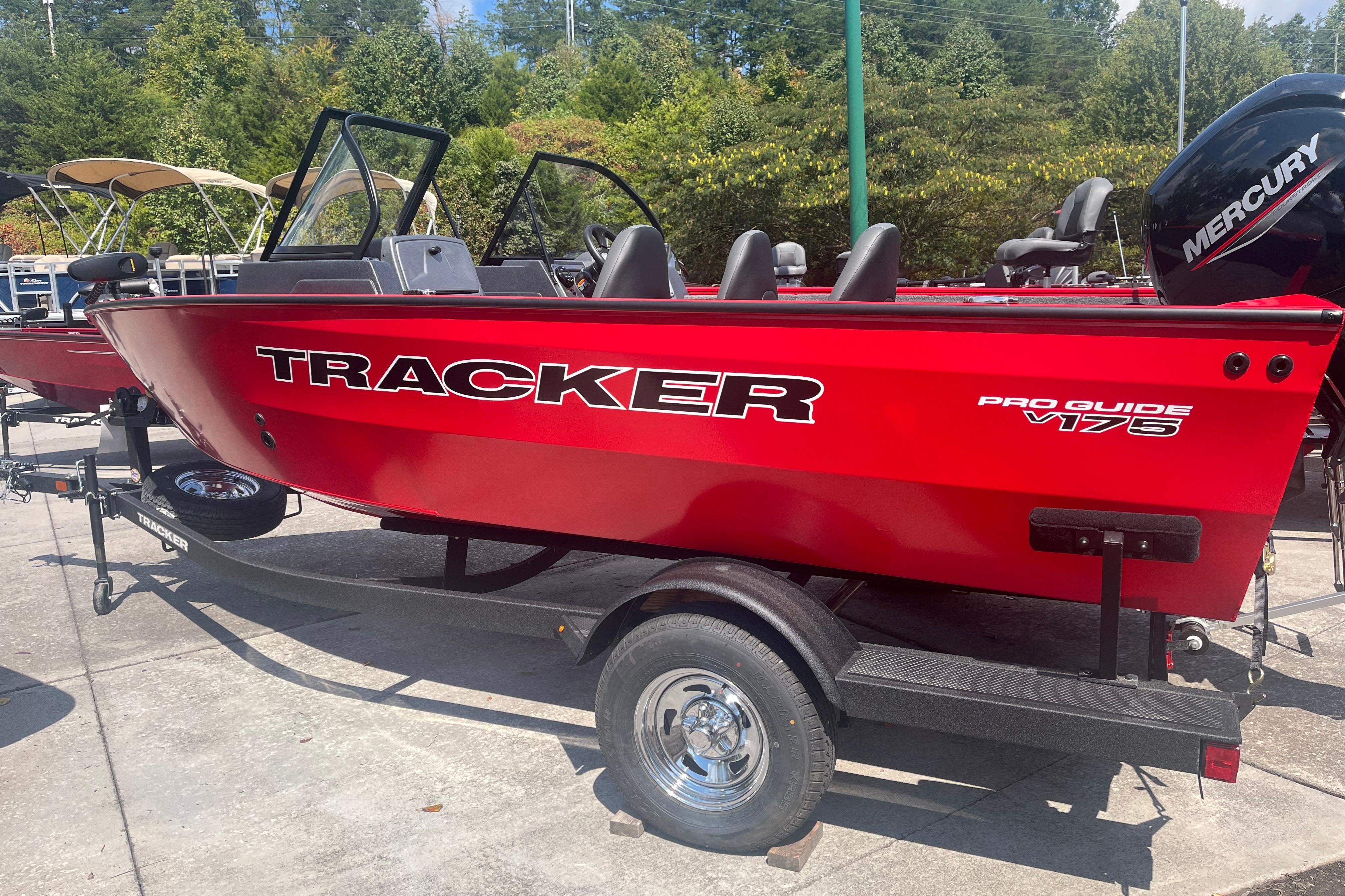 2026 Tracker Pro Guide V-175 WT