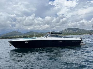 2001 Itama 38