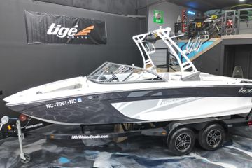 2016 Tigé R20
