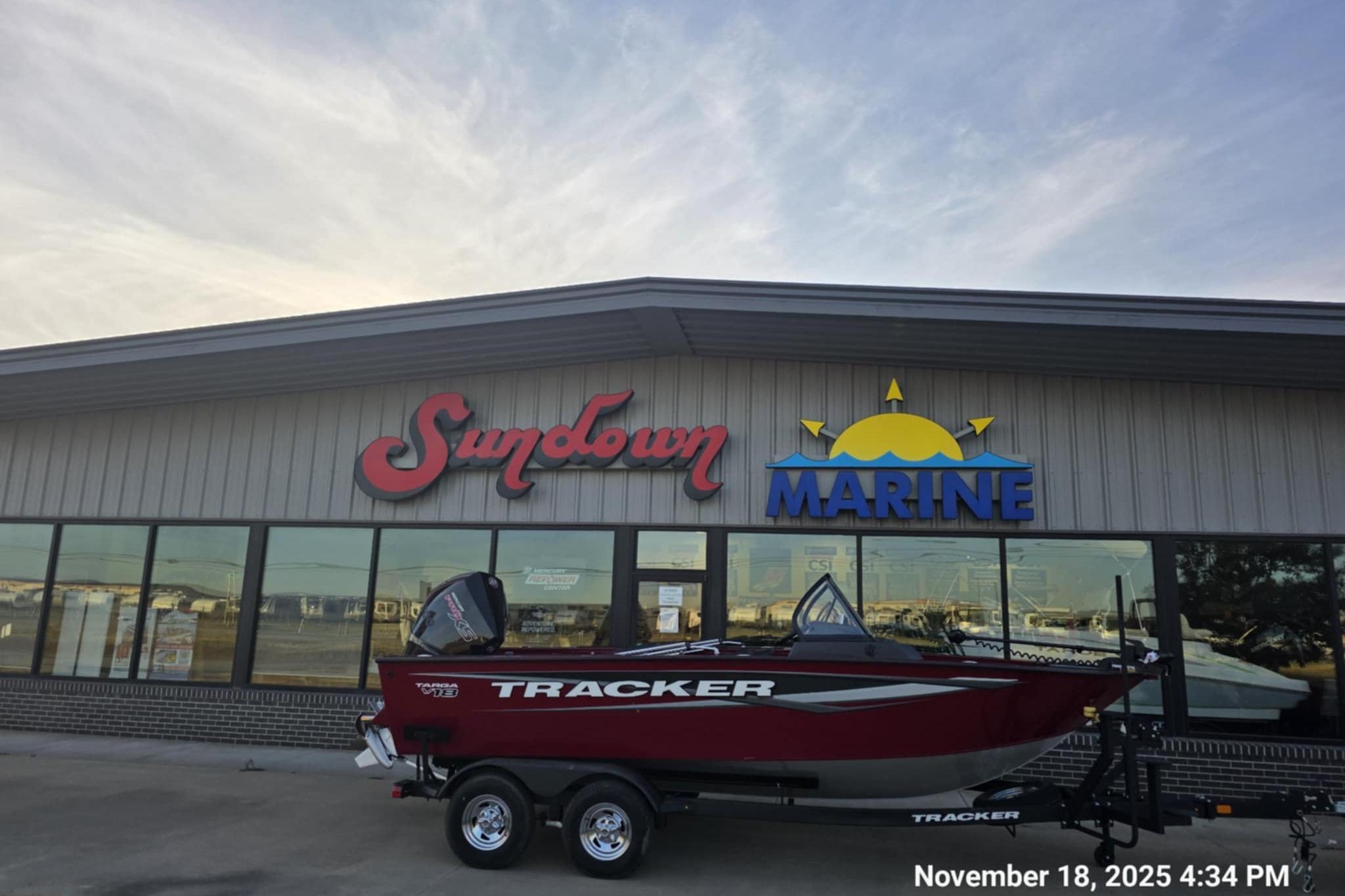 Tracker Targa V-18 Combo 2025 Tracker Targa V-18 Combo boat outside Sundown Marine dealership.