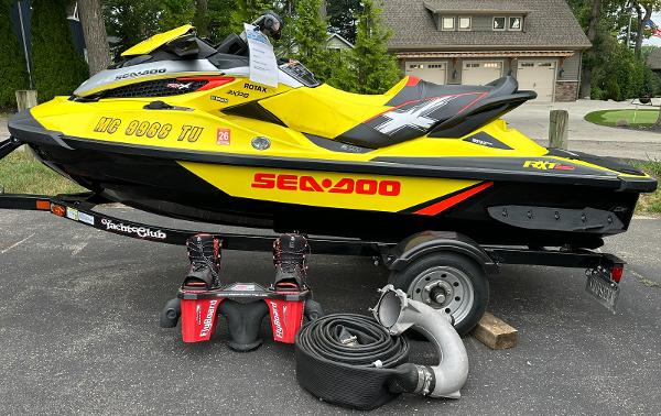 2015 Sea-Doo RXT