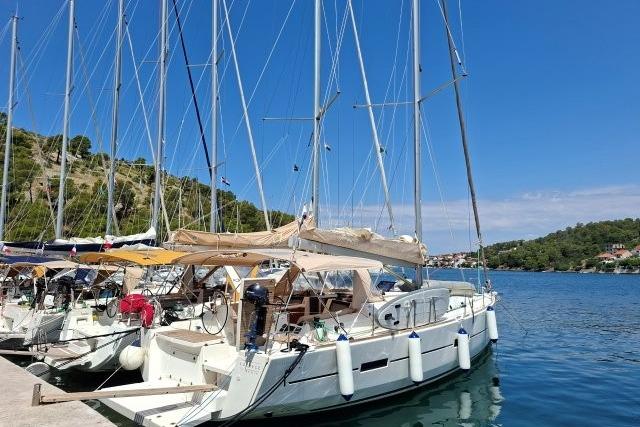Dufour 460 Dufour 460
