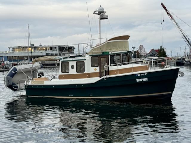 Ranger Tugs R-31 CB - Luxury
