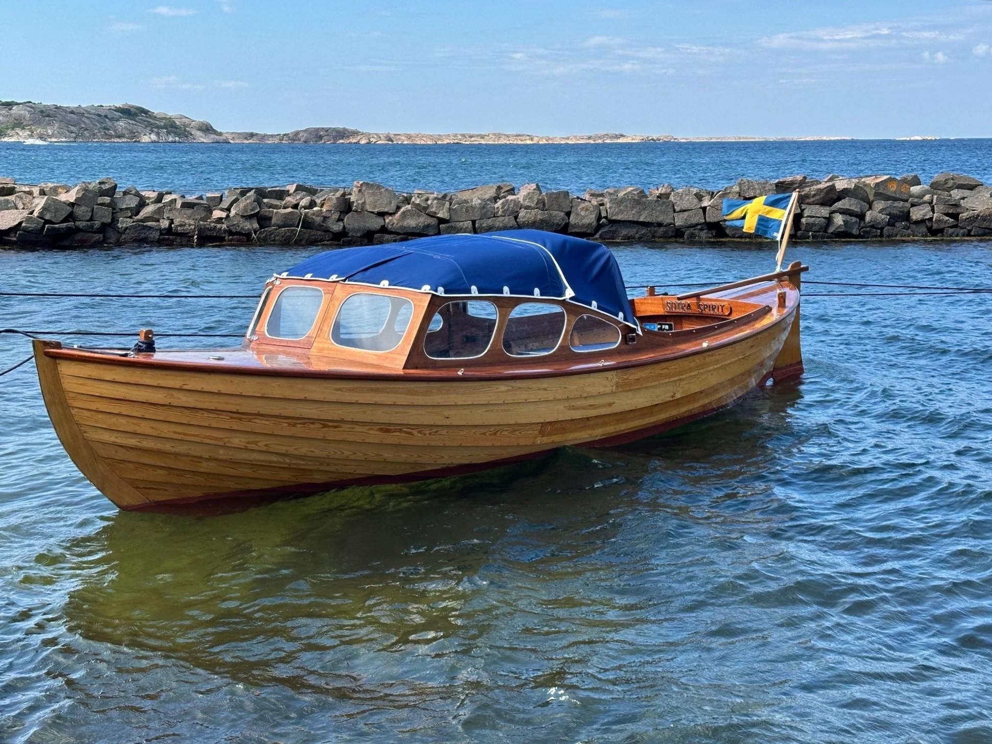 2021 Custom Traditional Coastal Motorboat