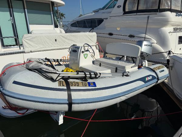 AB Inflatables Mares 10 VSX