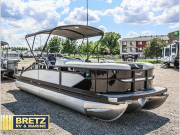 2025 Cabrio Ultra-Lounge C22UC