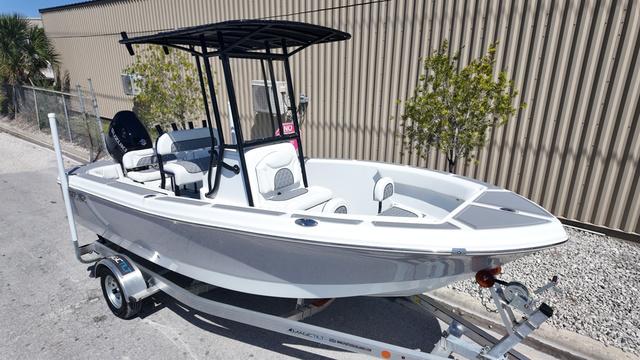 2026 Polar 195 CC - Simrad 9 - Stereo System