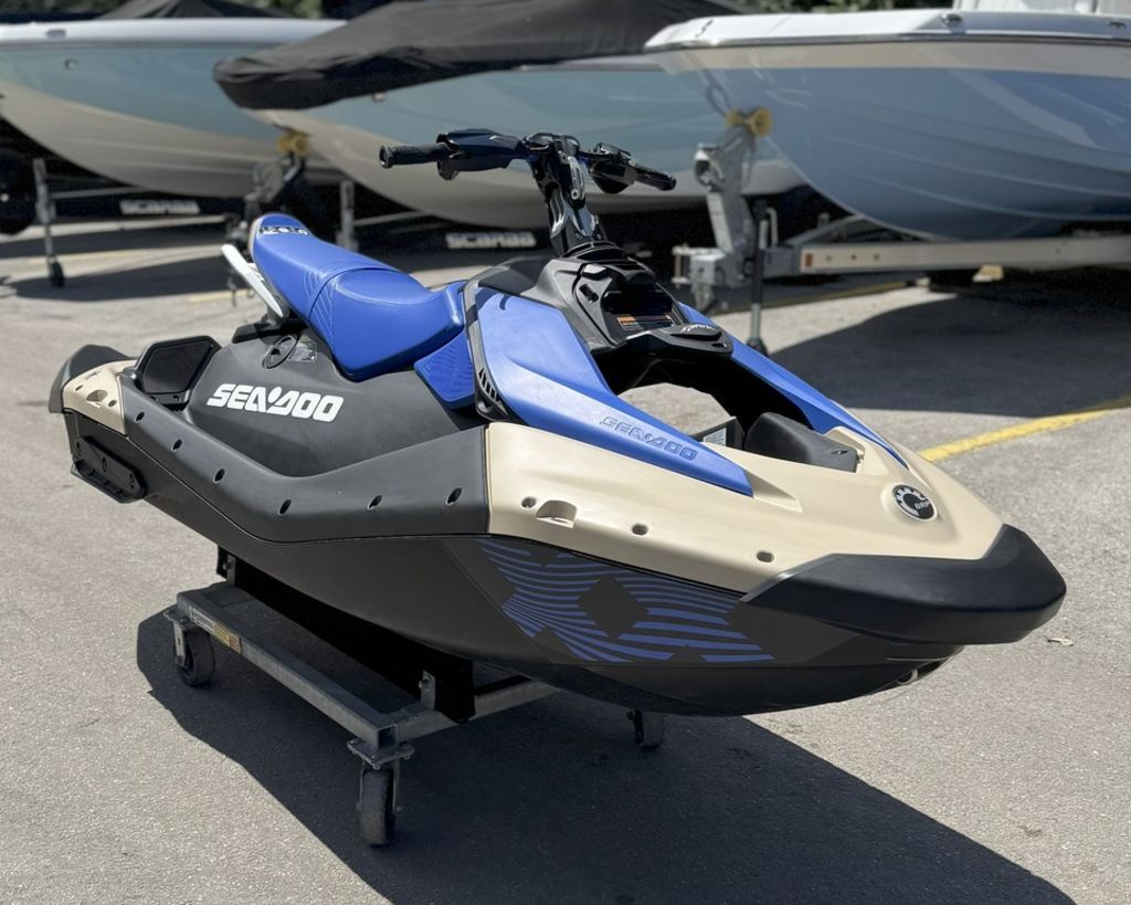 2025 Sea-Doo Spark™ Trixx for 3 Rotax® 900 ACE™ - 90