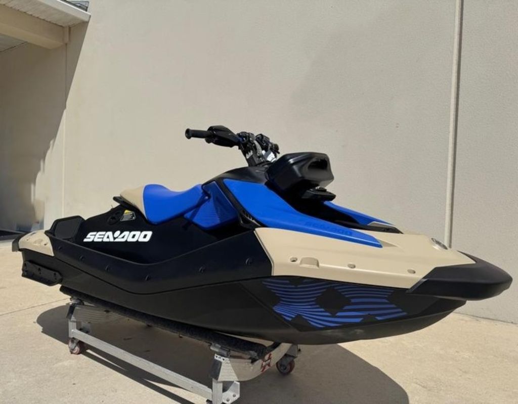 Sea-Doo Spark™ Trixx for 1 Rotax® 900 ACE™ - 90