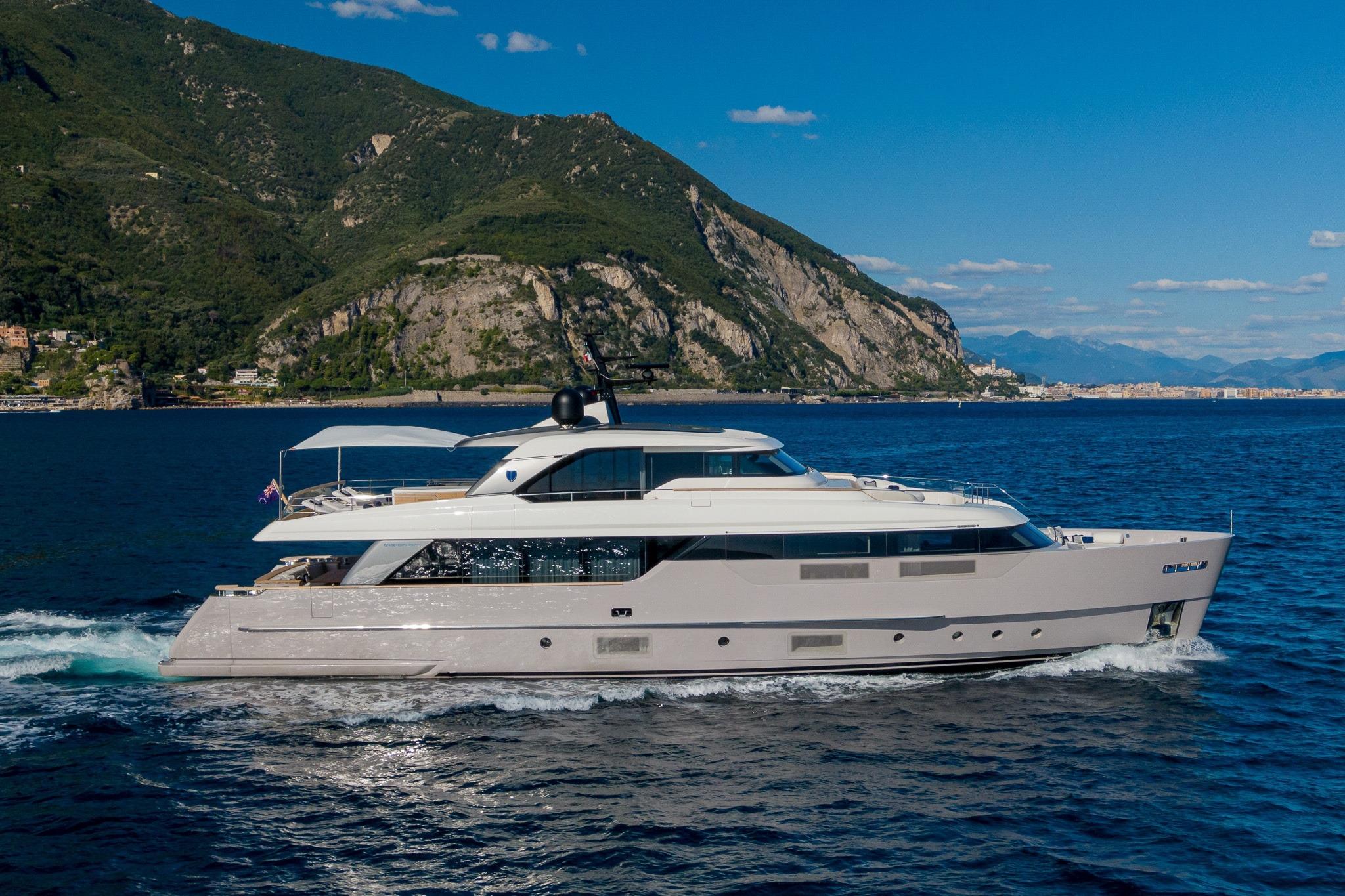 2022 Sanlorenzo SD96