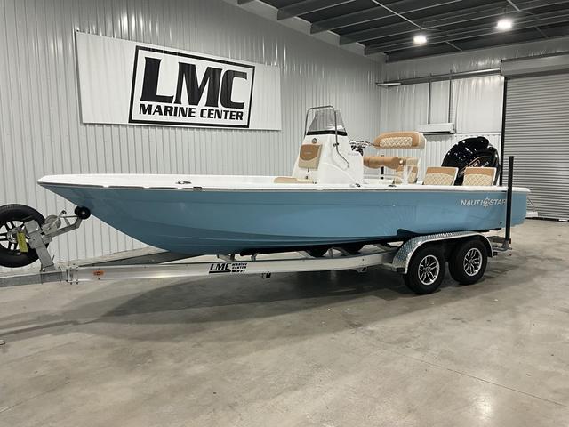 NauticStar 224 Bay