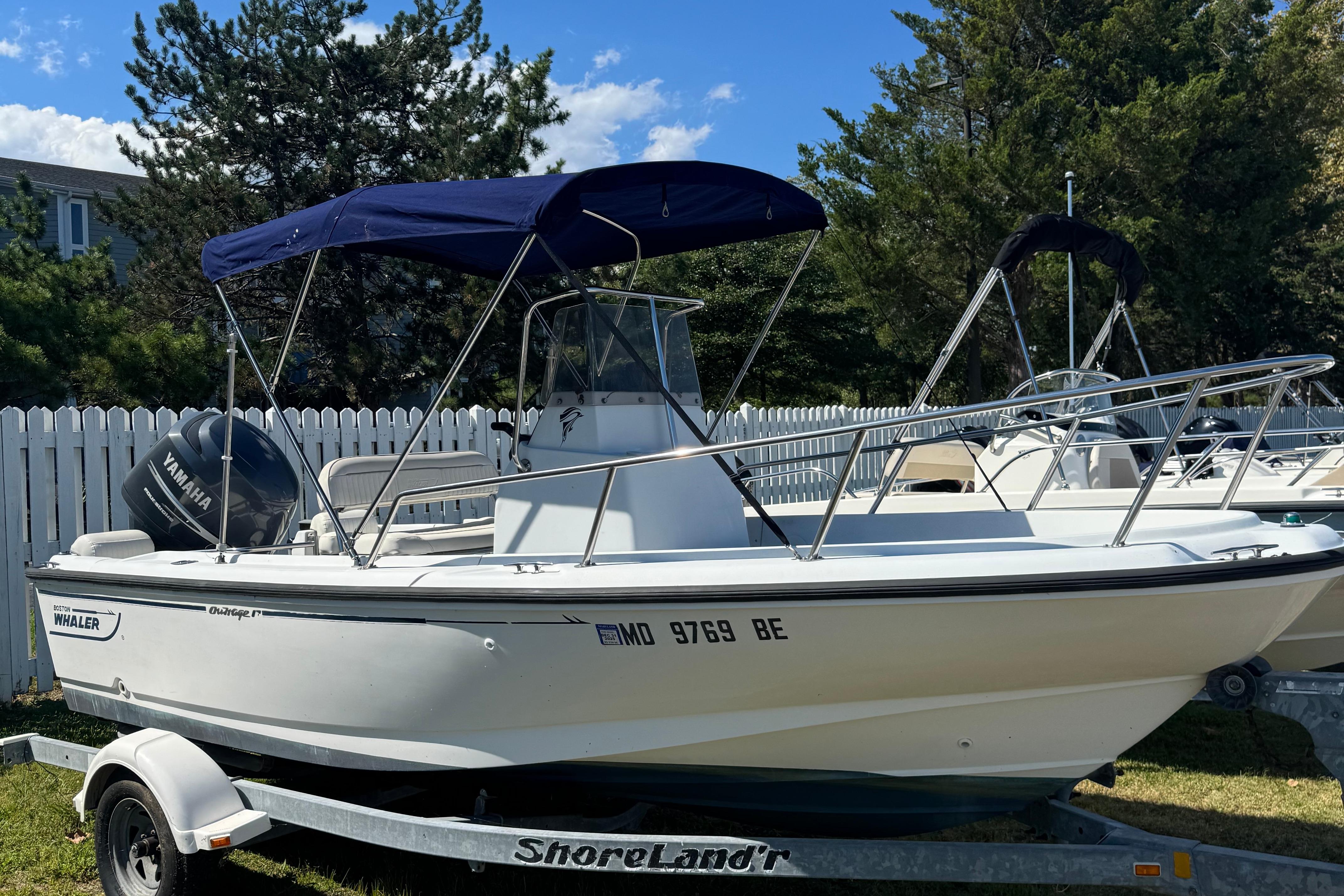 1997 Boston Whaler Outrage 17