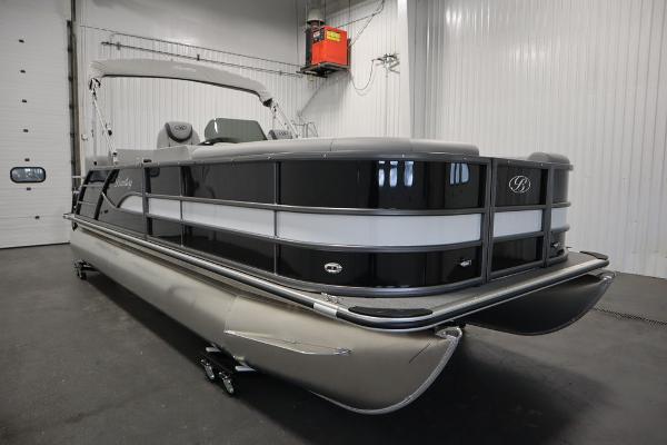2025 Bentley Pontoons 220 QSB