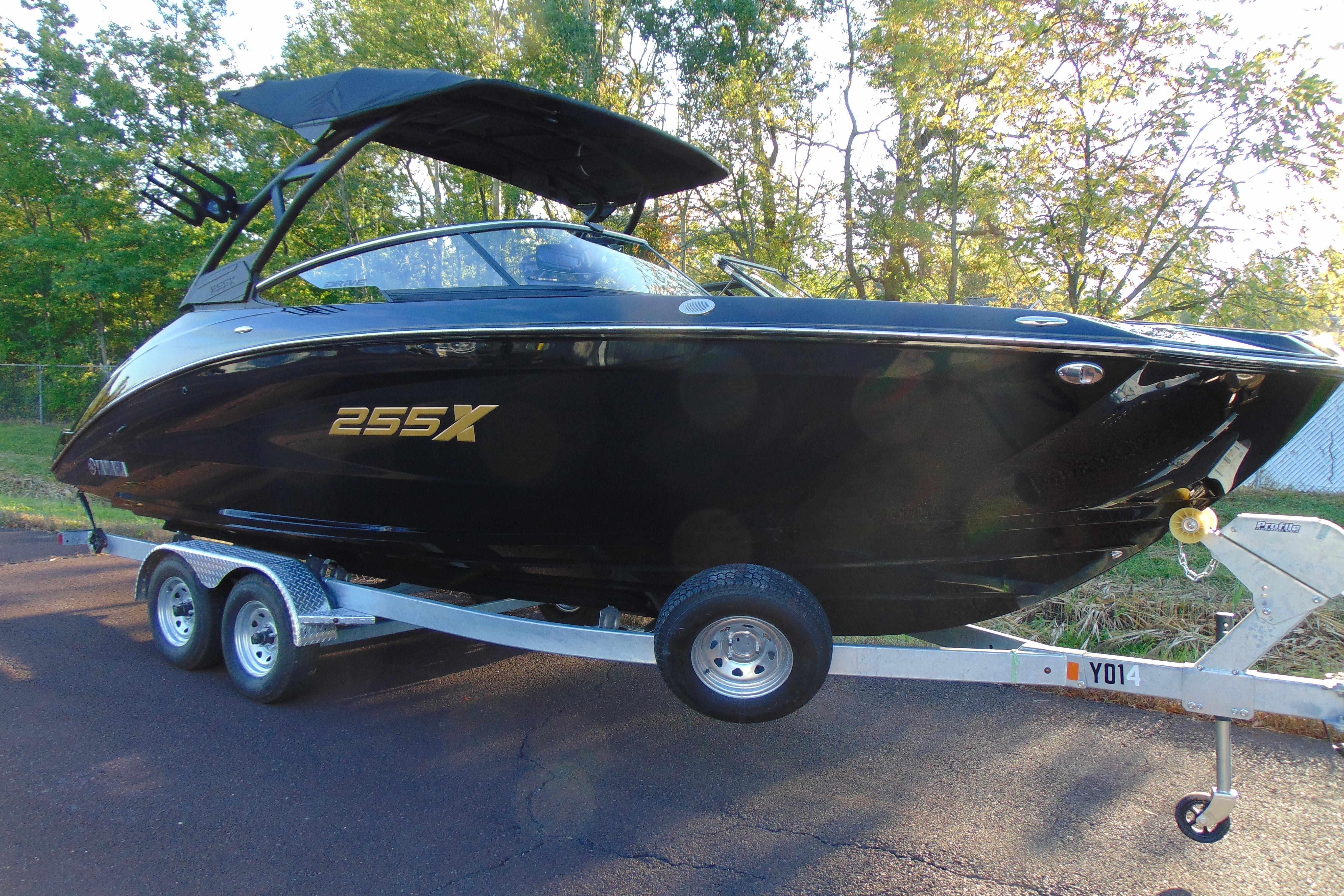 2026 Yamaha Boats 255XD