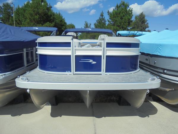 2024 Bennington 22 SXSB