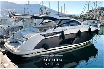Azimut Atlantis 45 Luxury Azimut Atlantis 44 yacht, 2013 model, docked at marina with scenic backdrop.