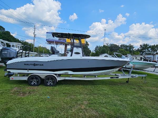 2025 NauticStar 251 Hybrid
