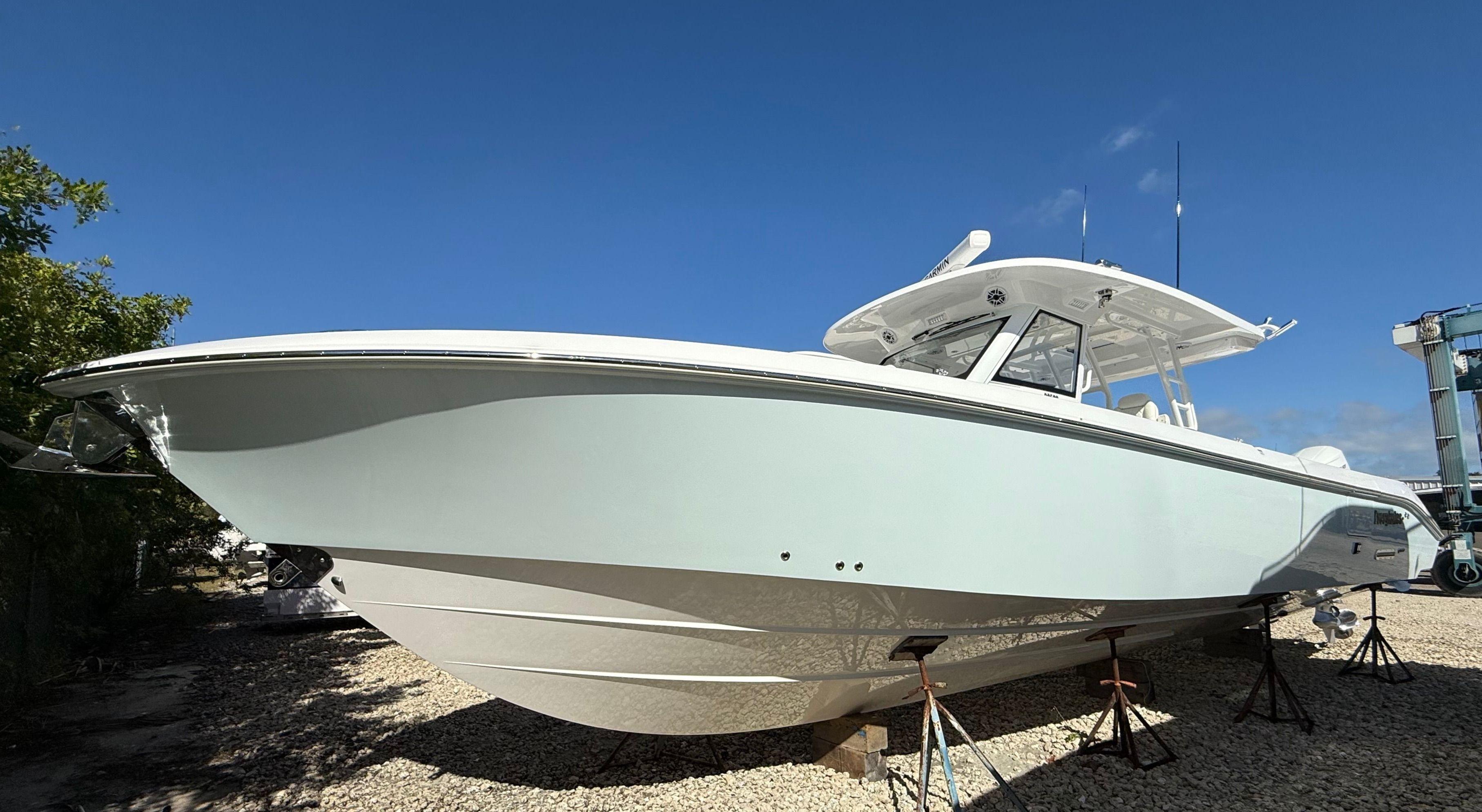 2025 Everglades 395 CC