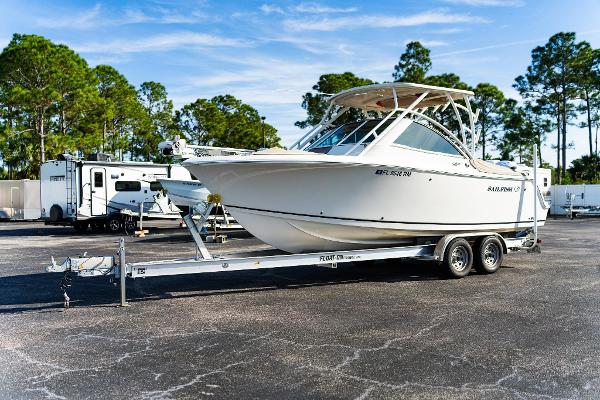 2017 Sailfish 245 DC