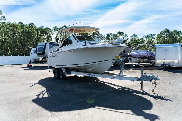 2017 Sailfish 245 DC