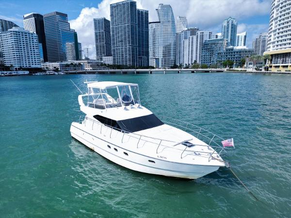 1997 Azimut 43