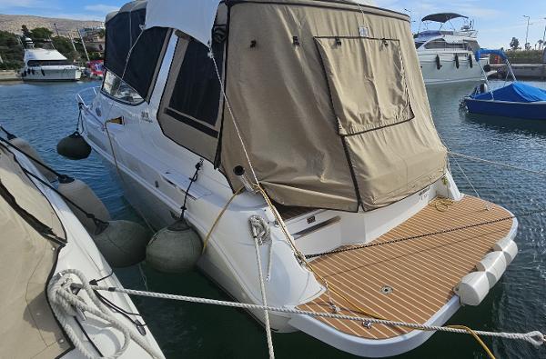 2001 Wellcraft Martinique 2600