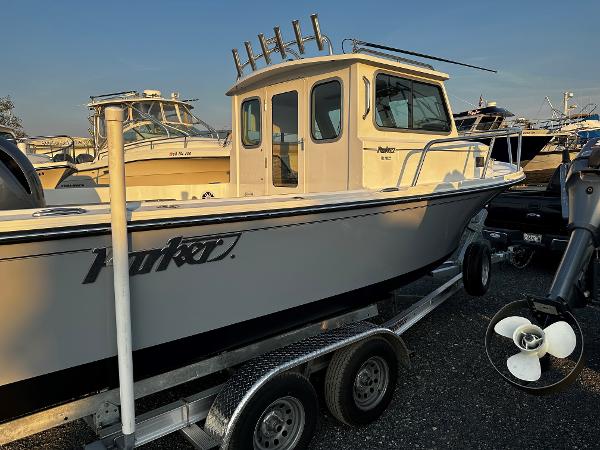 2022 Parker 2120 Sport Cabin