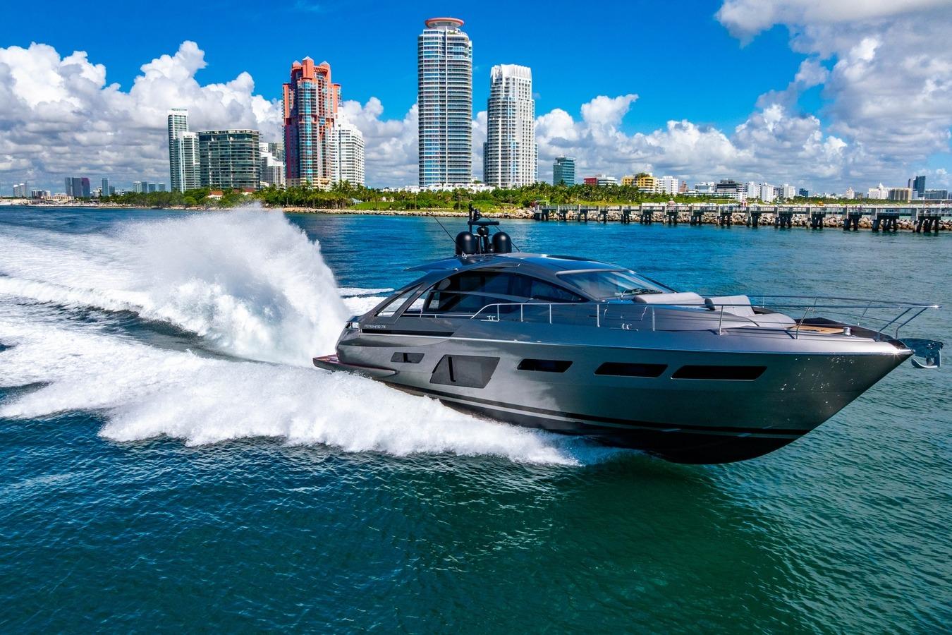 2023 Pershing 7X