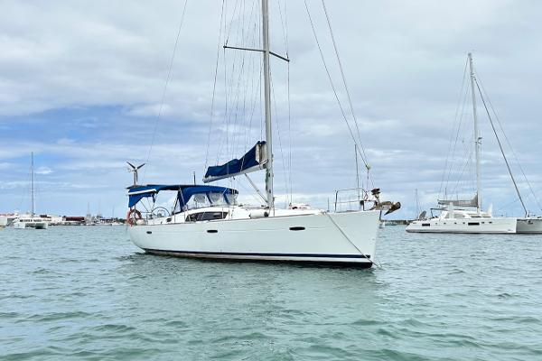 2014 Beneteau Oceanis 43 Family