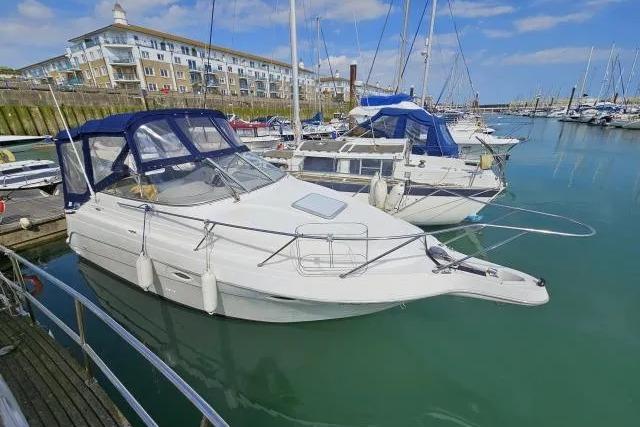 2001 Maxum 2400 SCR