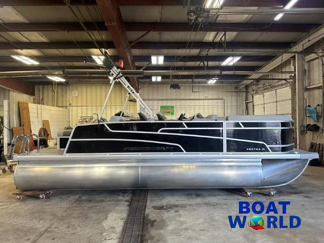 2025 Princecraft Vectra 21 RL SS Swingback Pontoon & Mercury 4-Stro