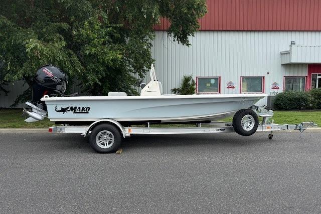2026 Mako 18 Pro Skiff