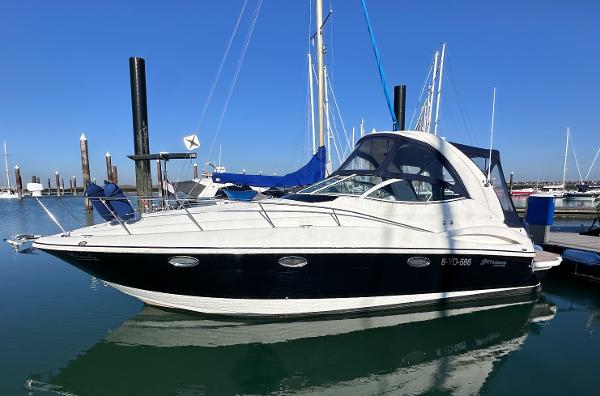 2007 Cruisers Yachts 310 Express