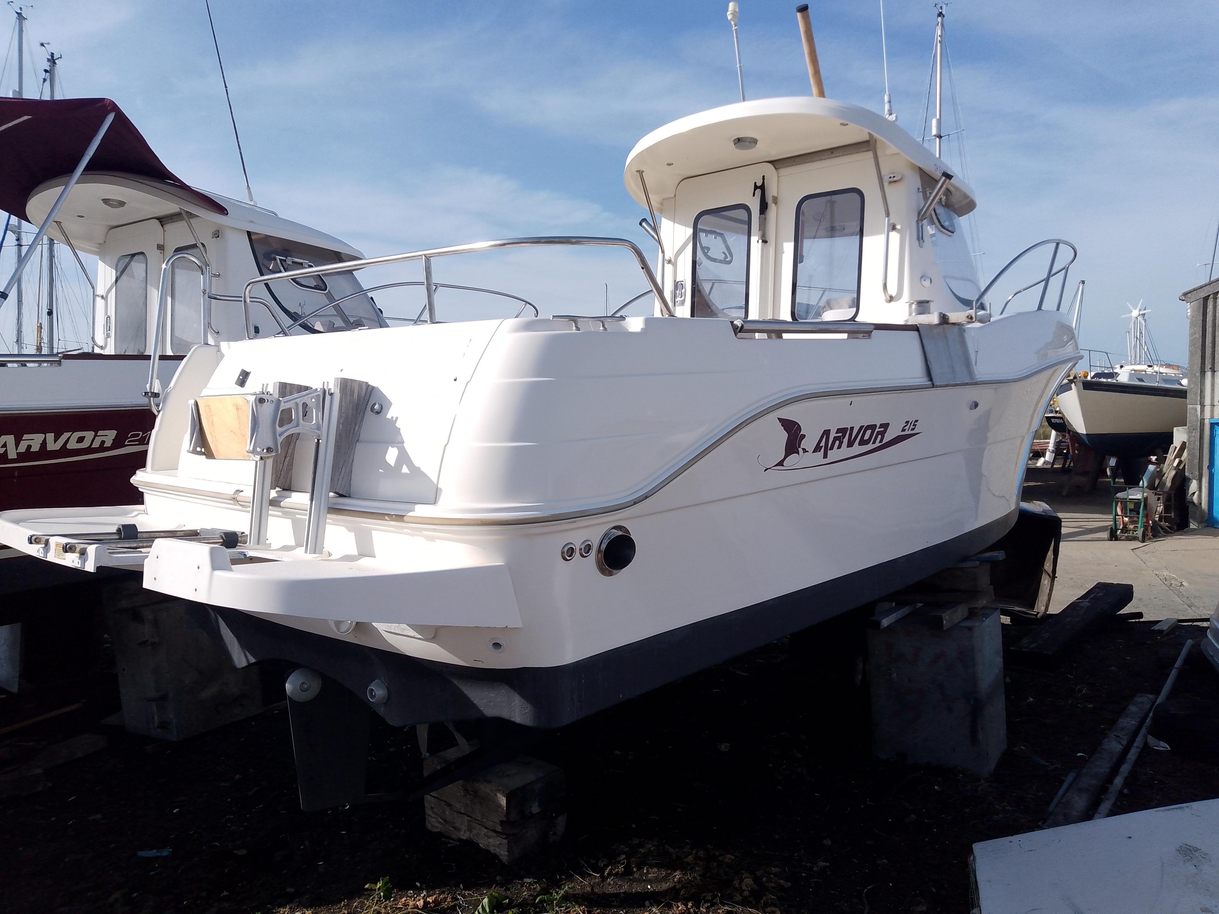 2011 Arvor 215