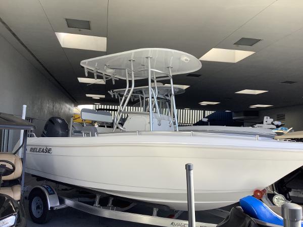 2025 Release 196RX CENTER CONSOLE PKG