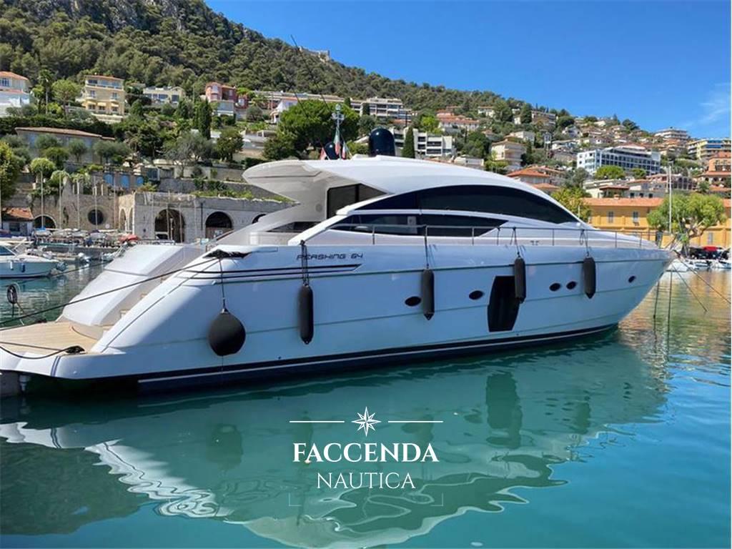 Pershing 64