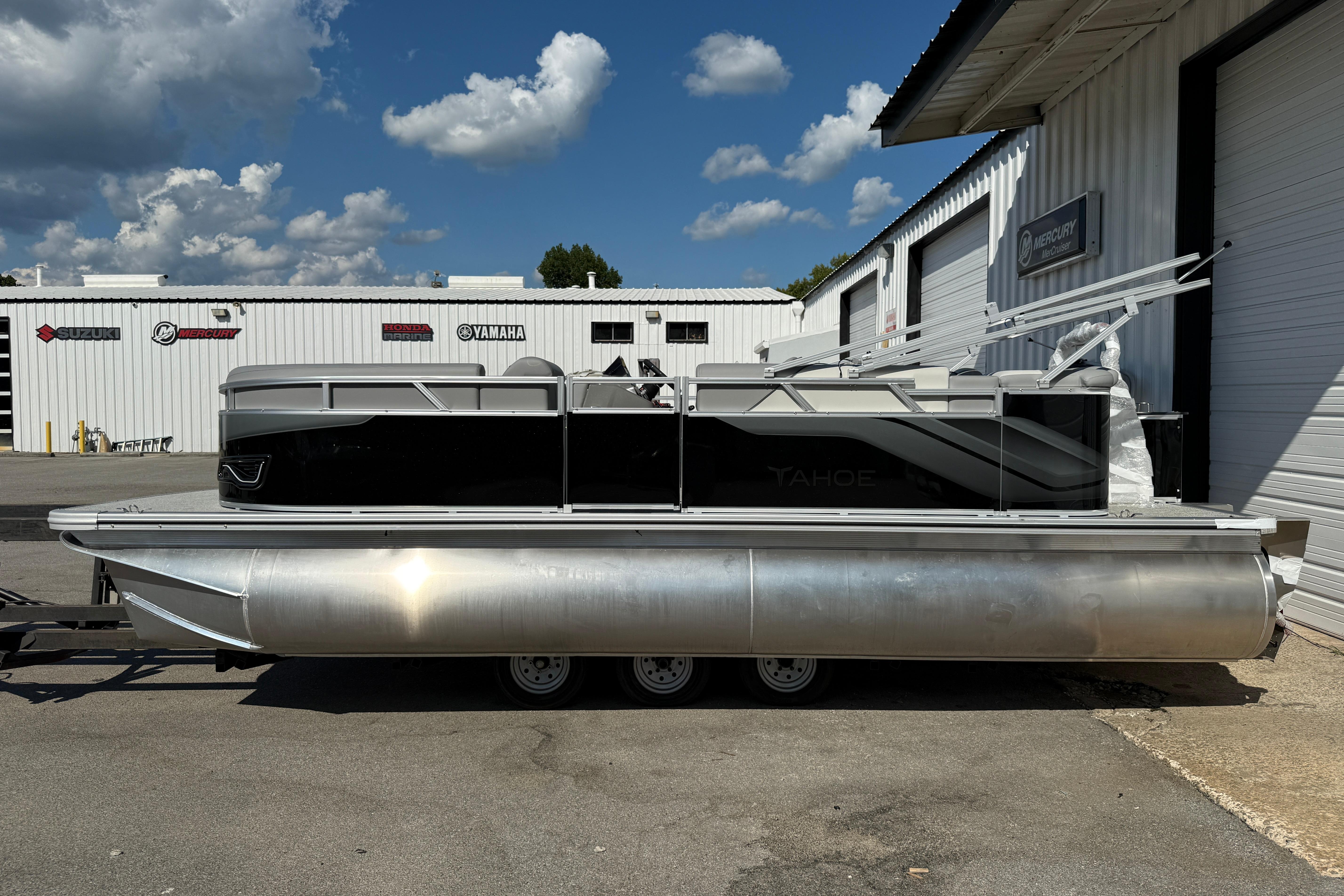 2026 Tahoe Pontoon Sport 85 Cruise