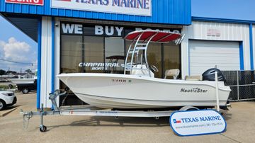2017 NauticStar 19 XS