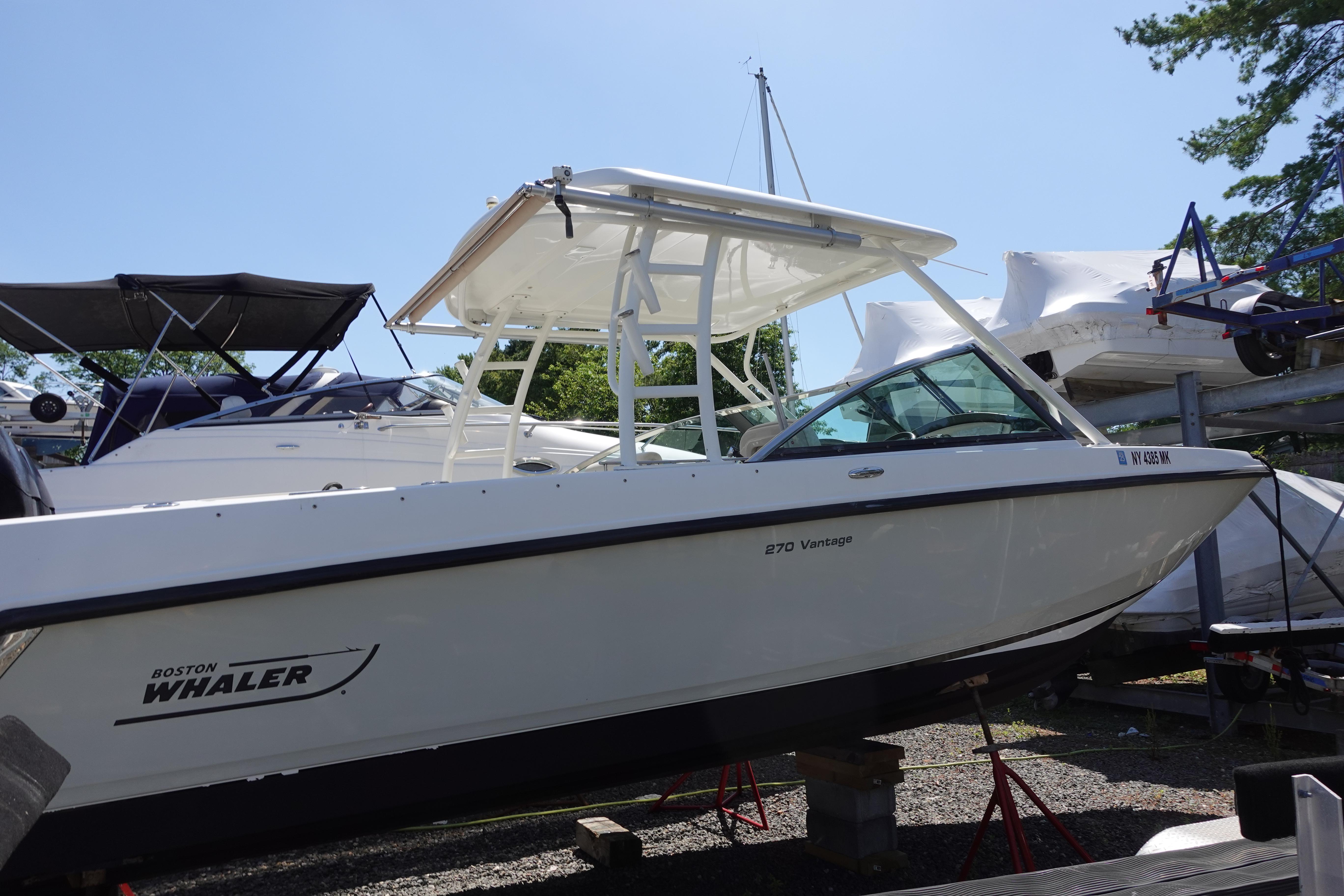 2013 Boston Whaler 270 Vantage