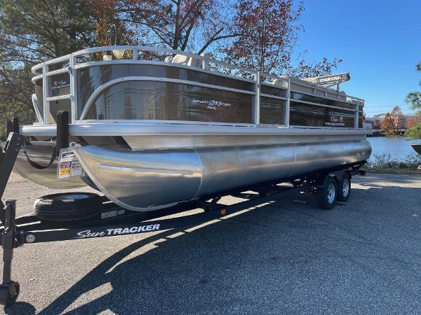 2025 Sun Tracker Sportfish 24 XP3