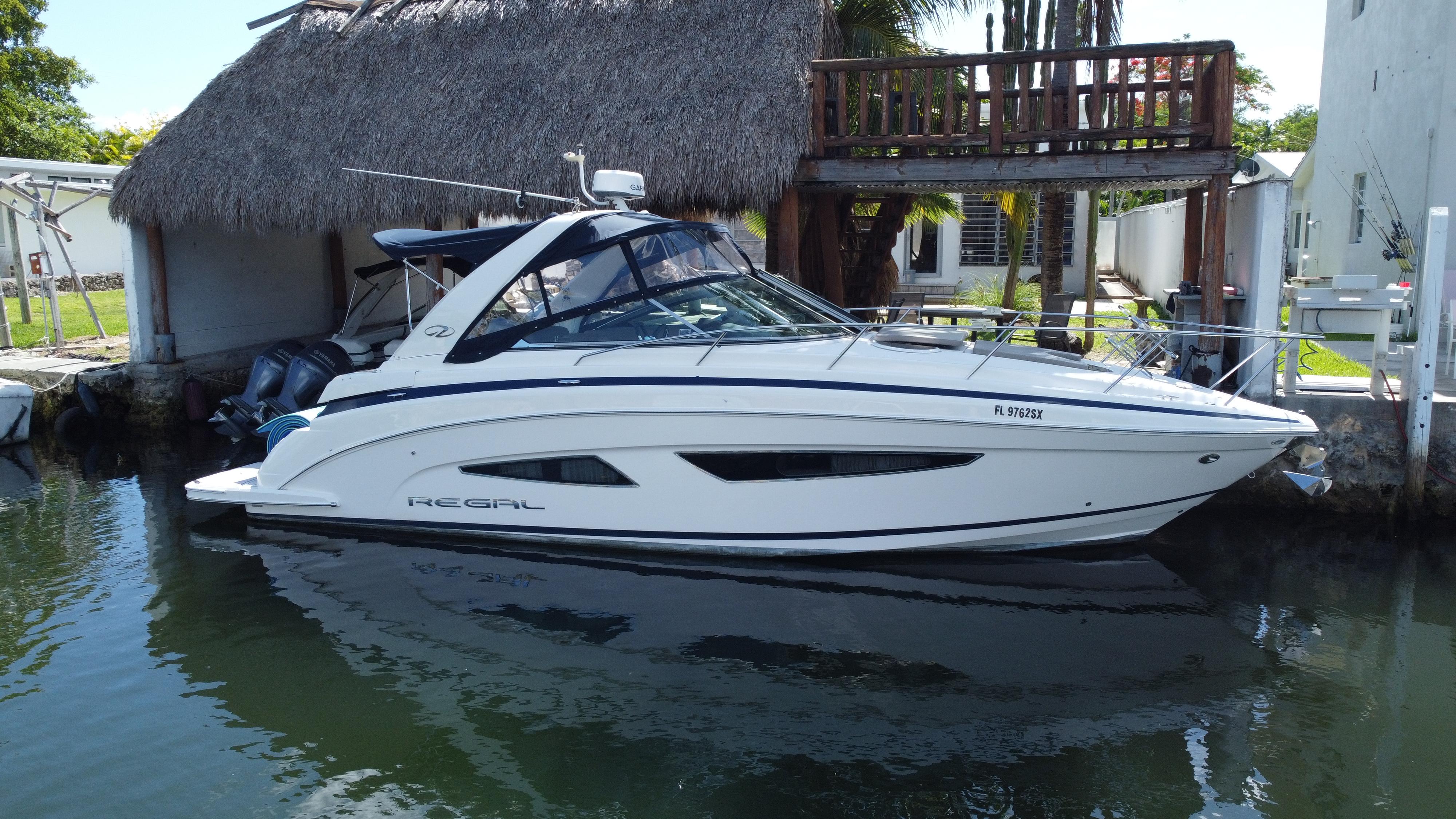 2015 Regal 32 Express